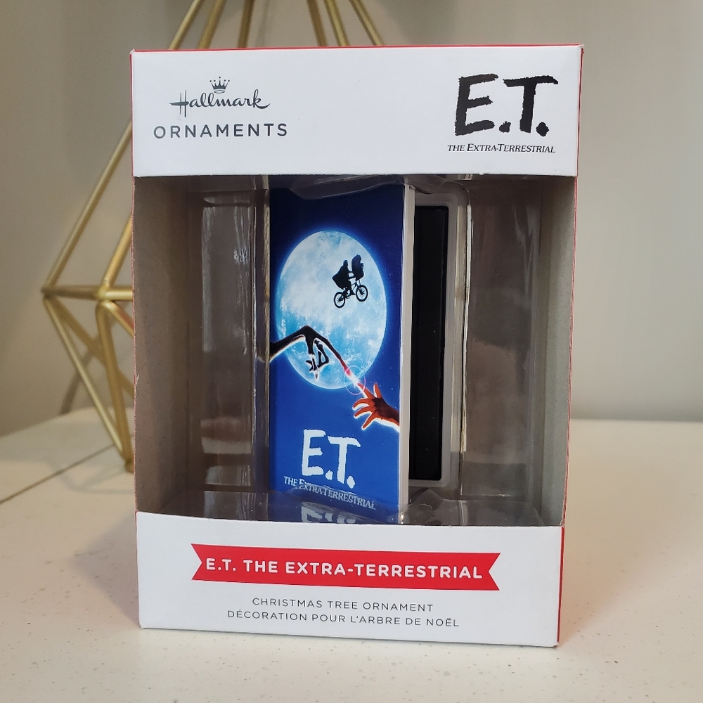 NIB E.T. The Extra Terrestrial VHS Retro Hallmark Tree Ornament